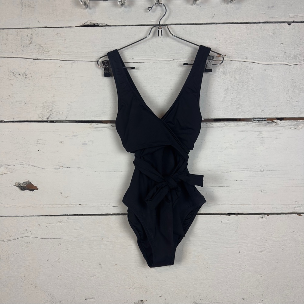 Lands end tie waist one piece swimsuit size 4